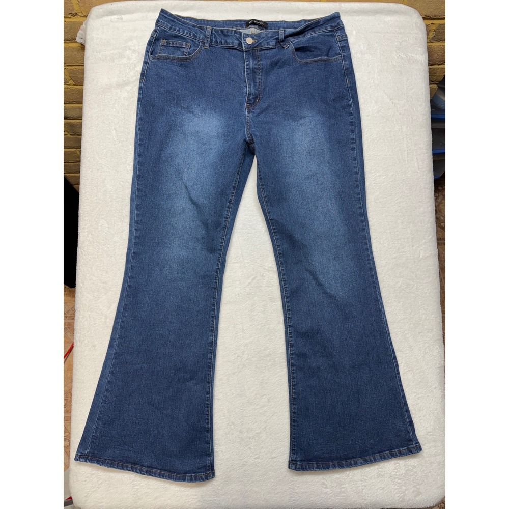DT Jeans Womens 3XL Medium Wash Flare High Rise Denim Blue Jeans very stretchy